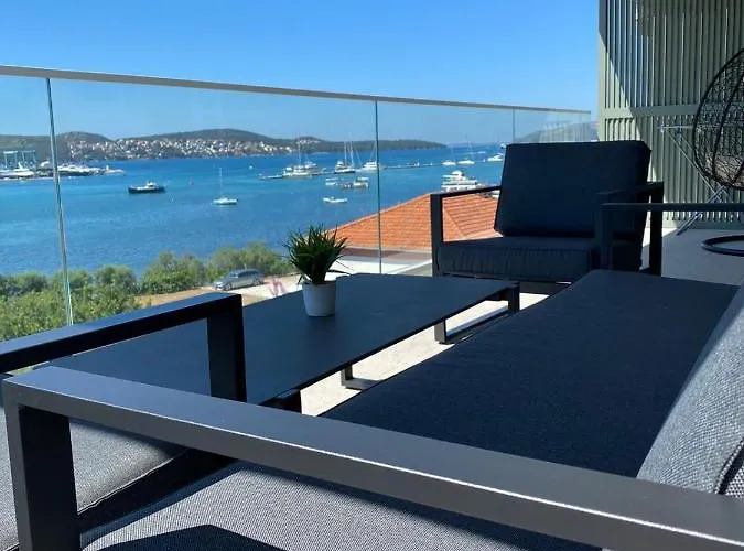 Wild Sunset アパート トロギール