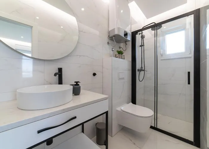 Wild Sunset 아파트 트로기르